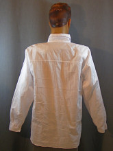 chemise blanche à carreaux